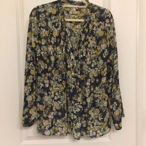 NEVER WORN - LC Lauren Conrad floral LS blouse - M
